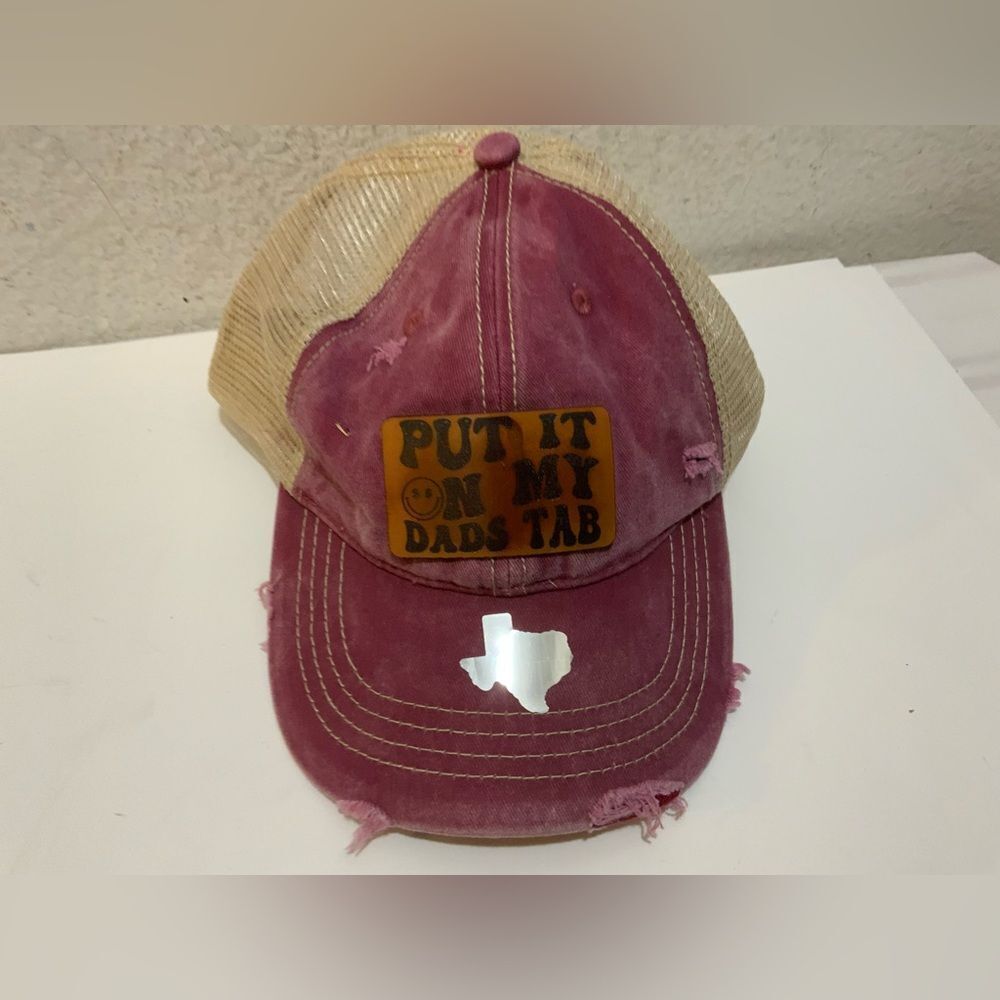 PUT IT ON MY DAD’S TAB Texas map trucker hats